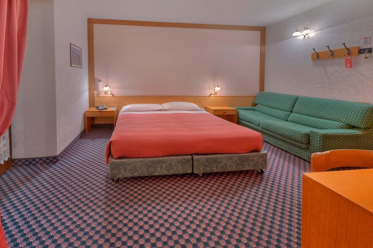 Sporthotel Rosatti Dimaro Luaran gambar
